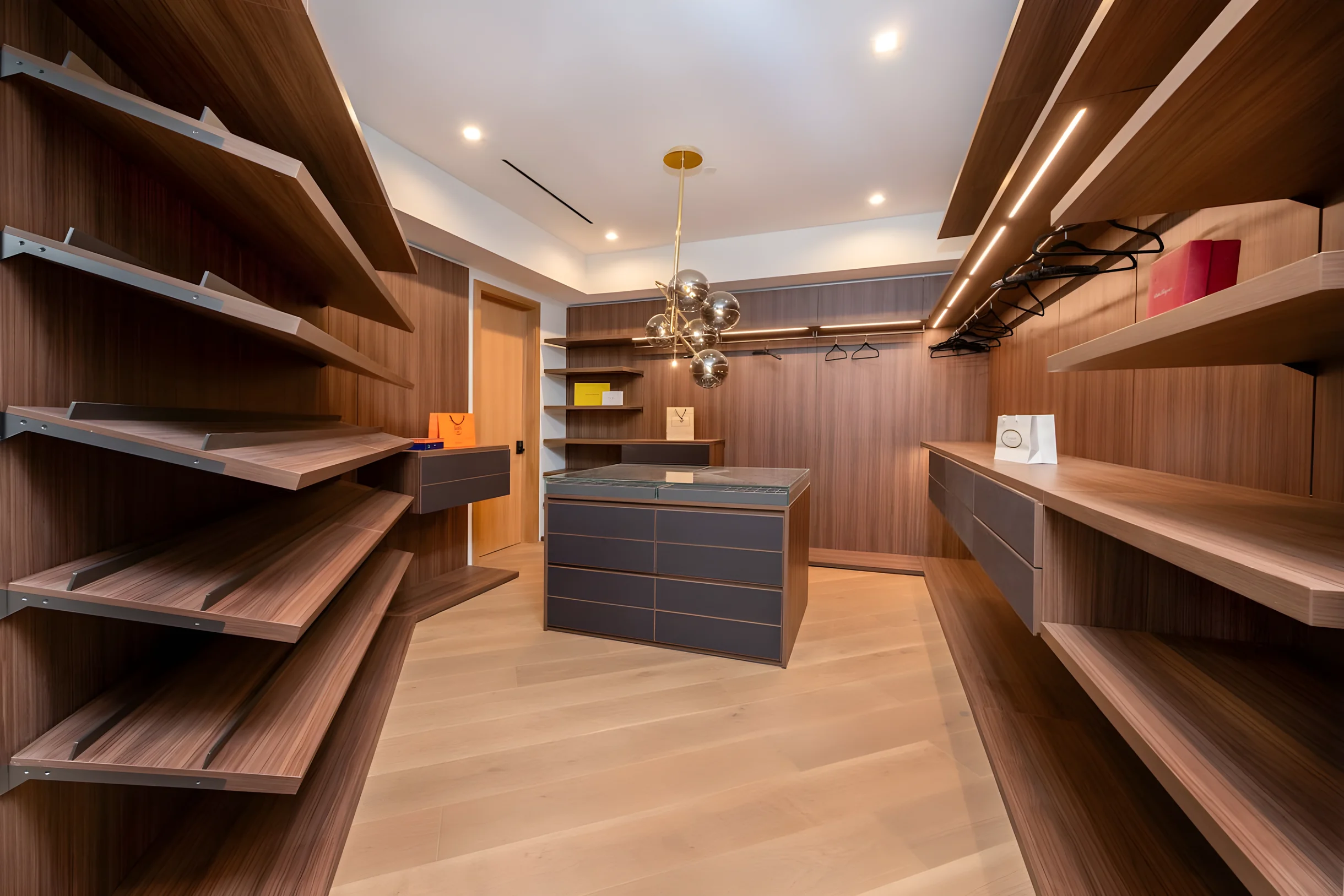 Royal Oaks Ultra-Luxury Resort #111