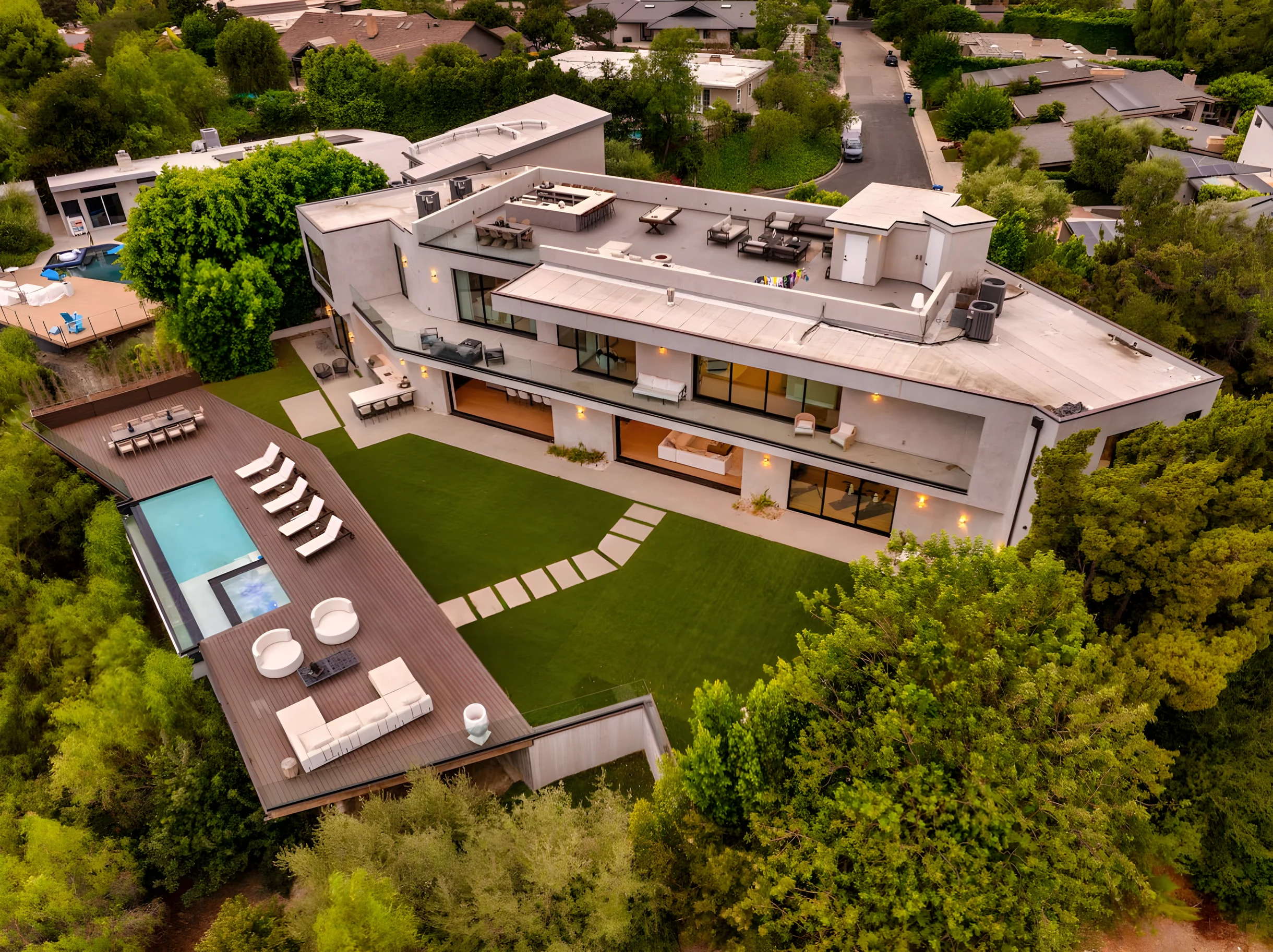 Royal Oaks Ultra-Luxury Resort #81