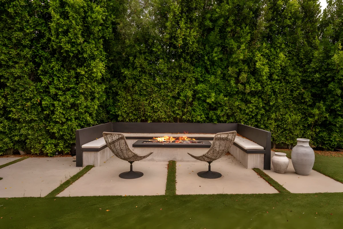 Wander Encino Allure