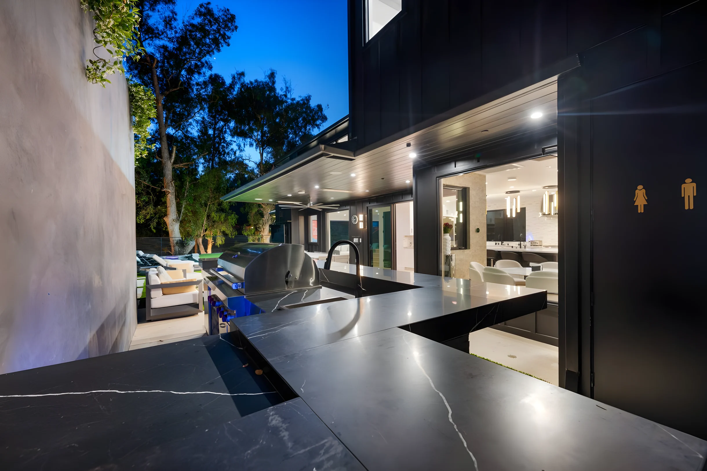 The Ultimate Luxury Villa W. Pool, Spa & Courts #82