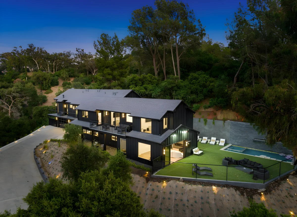 Wander Studio City Oaks #1