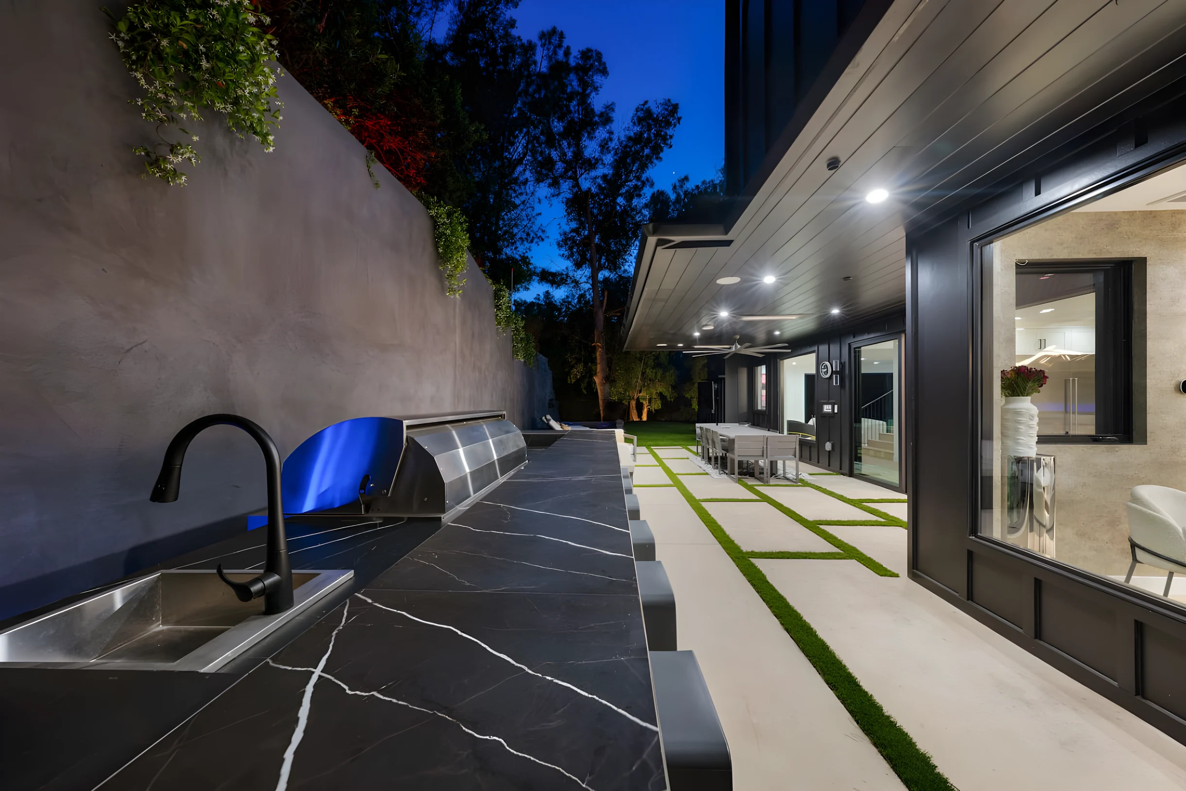 The Ultimate Luxury Villa W. Pool, Spa & Courts #72