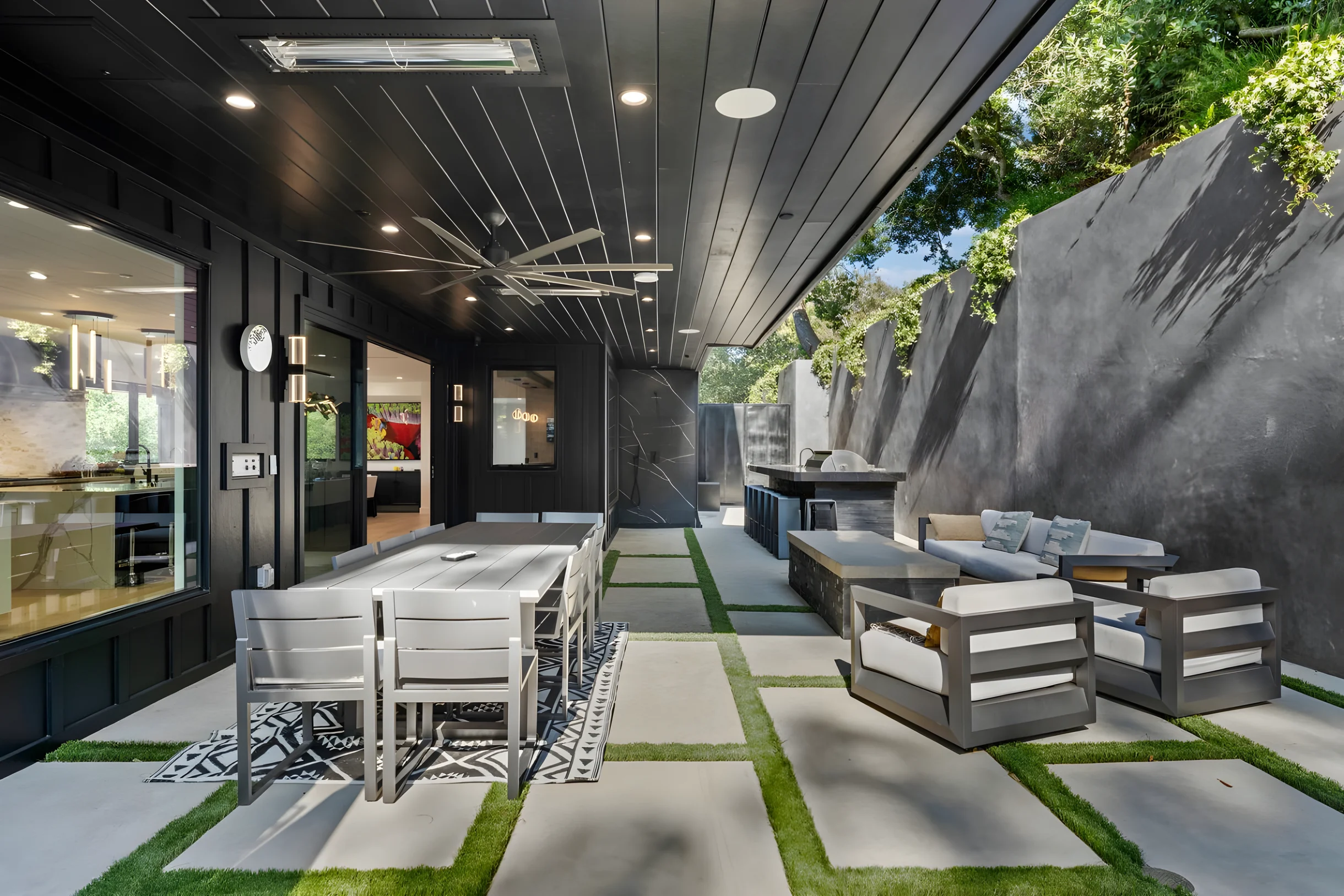 The Ultimate Luxury Villa W. Pool, Spa & Courts #81