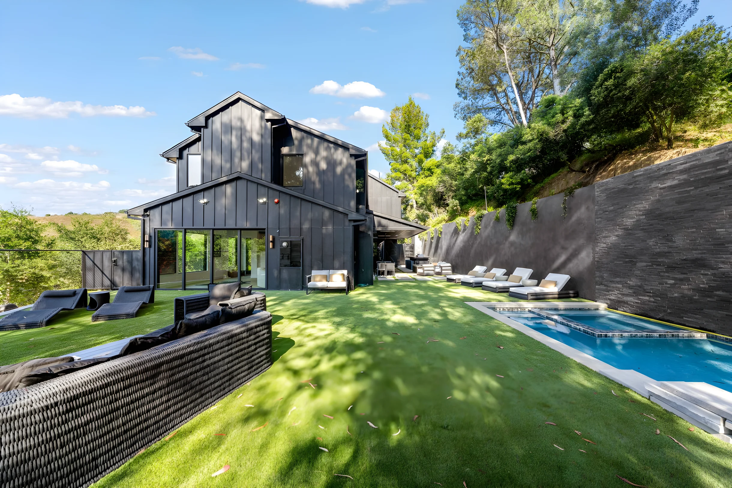 The Ultimate Luxury Villa W. Pool, Spa & Courts #83