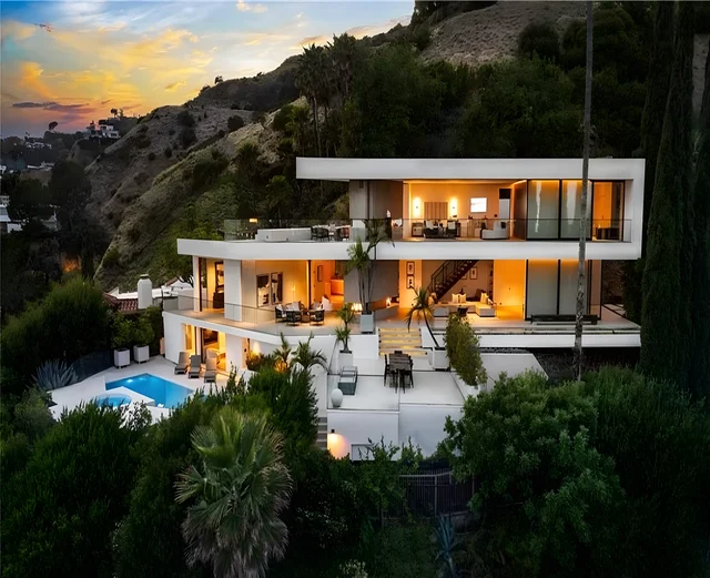 Wander Hollywood Hills Grove #4