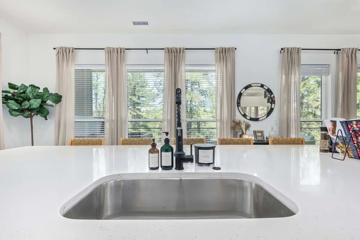 Wander Flagstaff Timber #40