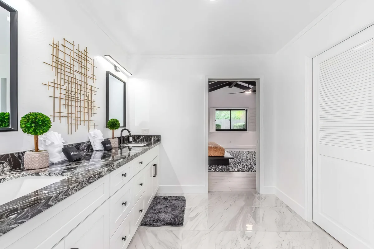 Wander Scottsdale Spires