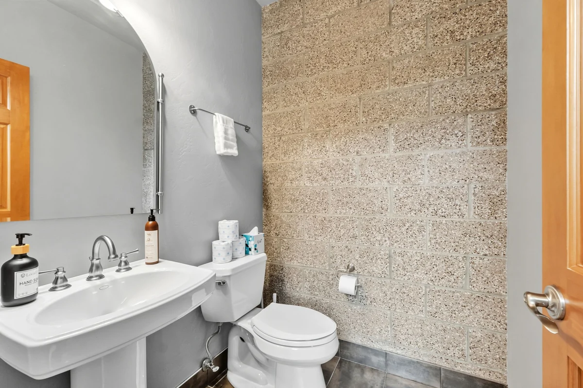 Wander Silverthorne Getaway #7