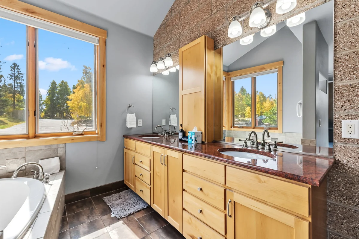 Wander Silverthorne Getaway #38