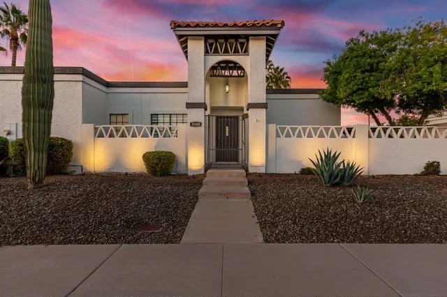 Wander Scottsdale Desert Bloom #4