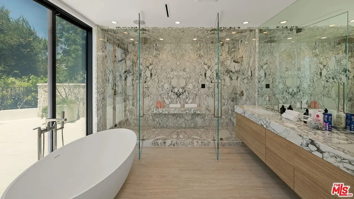 Wander Beverly Hills Promontory