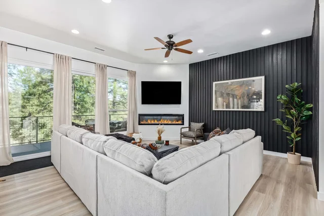 Wander Flagstaff Timber #3