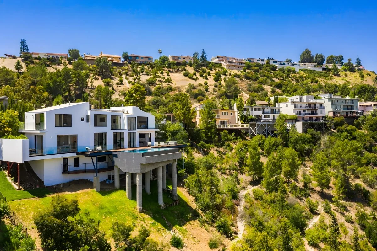 Wander Hollywood Peaks #4