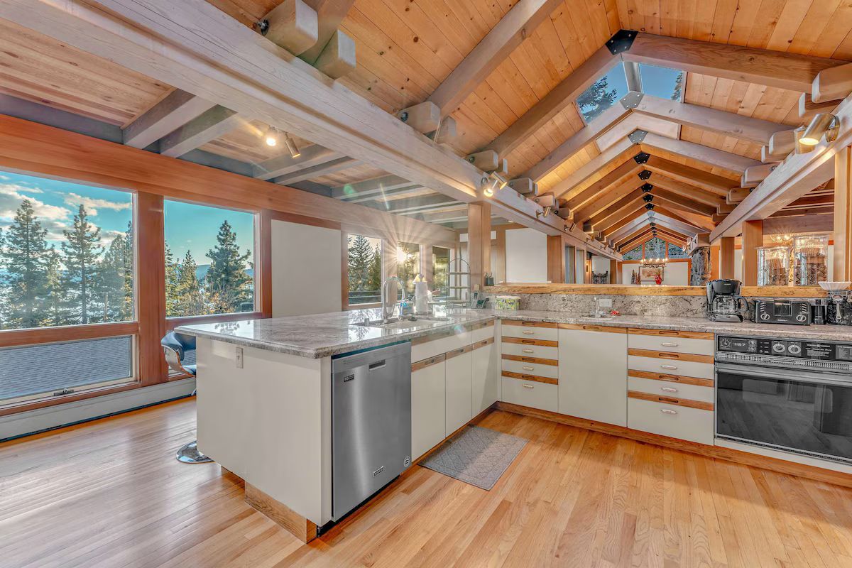 Wander Tahoe Getaway #25