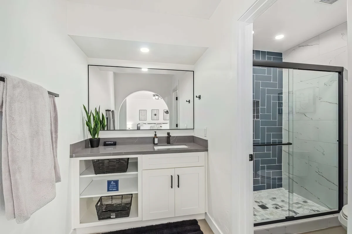 Wander Chandler Grove