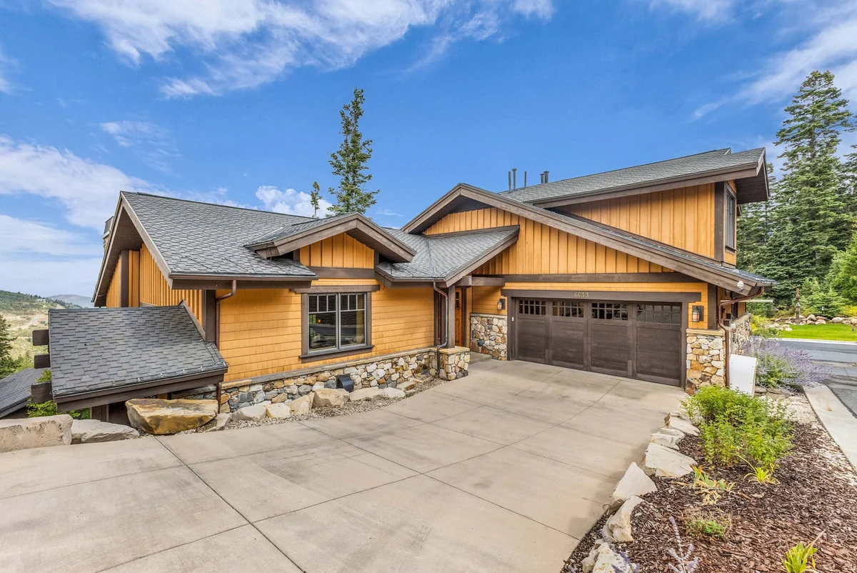 Wander Park City Luxe