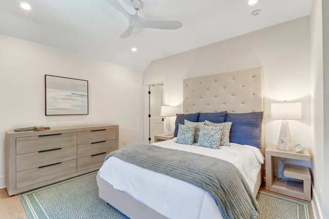 Bedroom 1 image 1