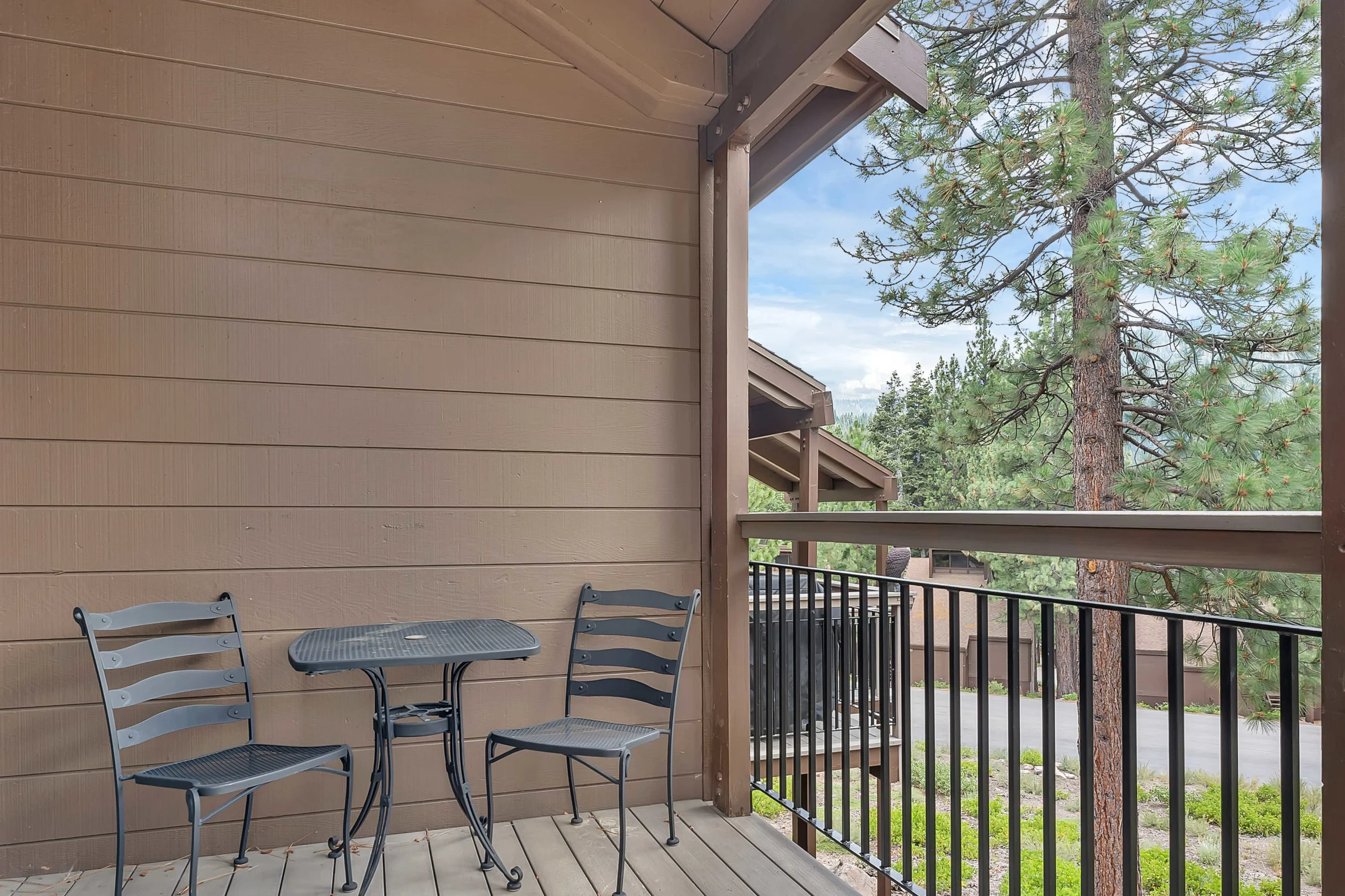 Wander Truckee Nest #16