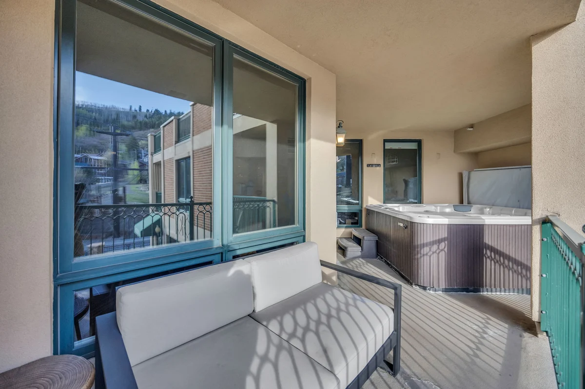 Wander Park City Gem #18