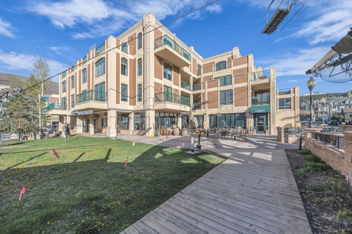 Wander Park City Gem #4