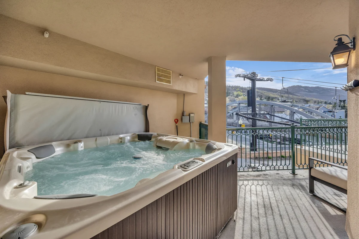 Wander Park City Gem