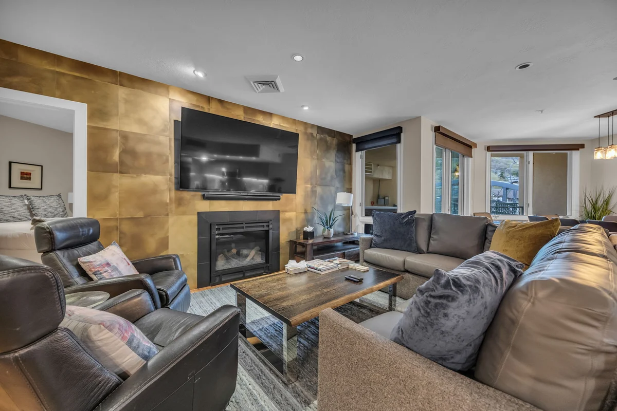 Wander Park City Gem