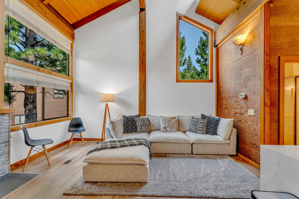 Wander Truckee Nest #1