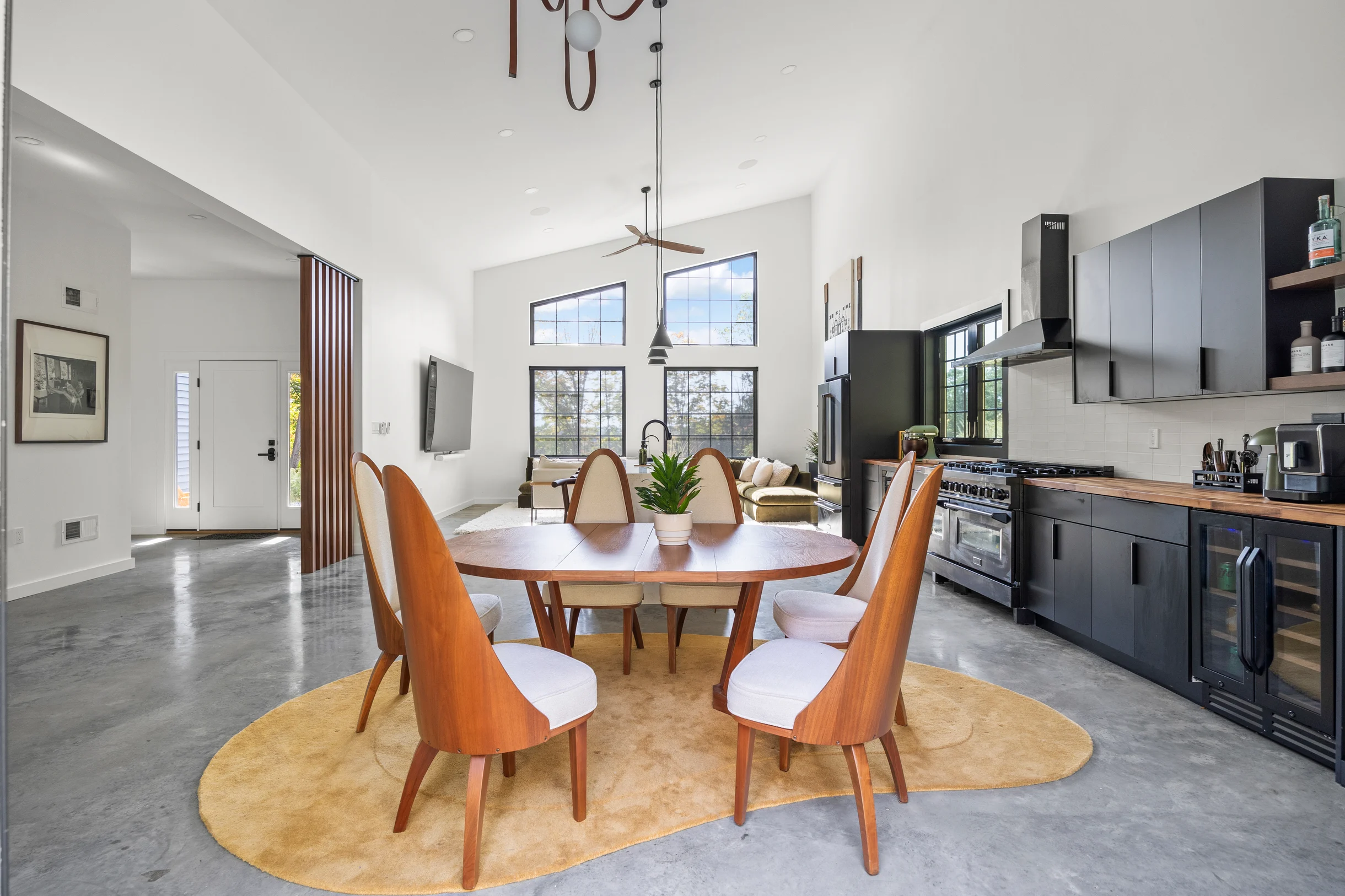 Modern Hudson Retreat Near Town with Hot Tub #7