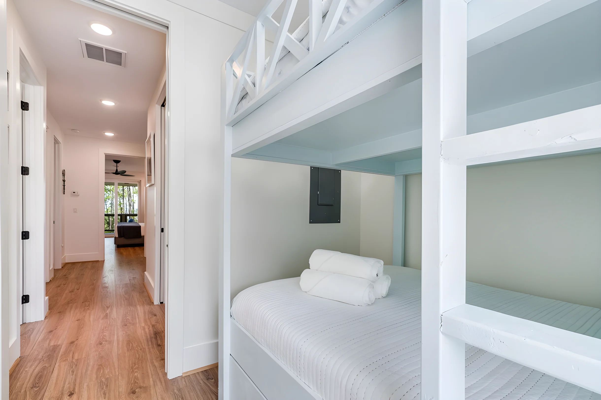 Wander St. George Tides #36