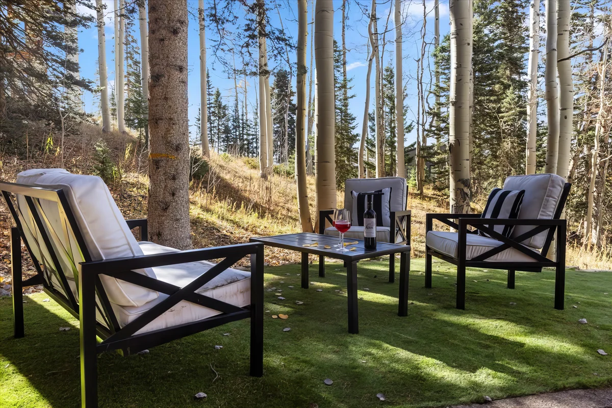 Wander Mountain Village Summit