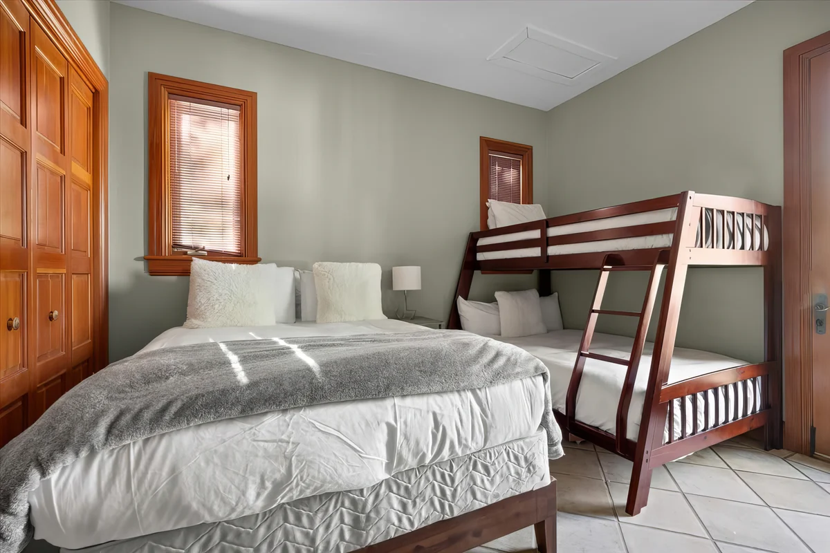 Bunk Bedroom 2 image