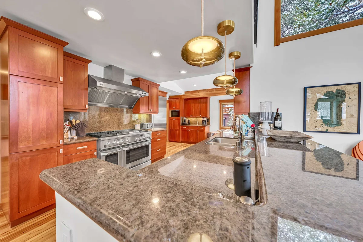 Wander Olympic Valley Gem