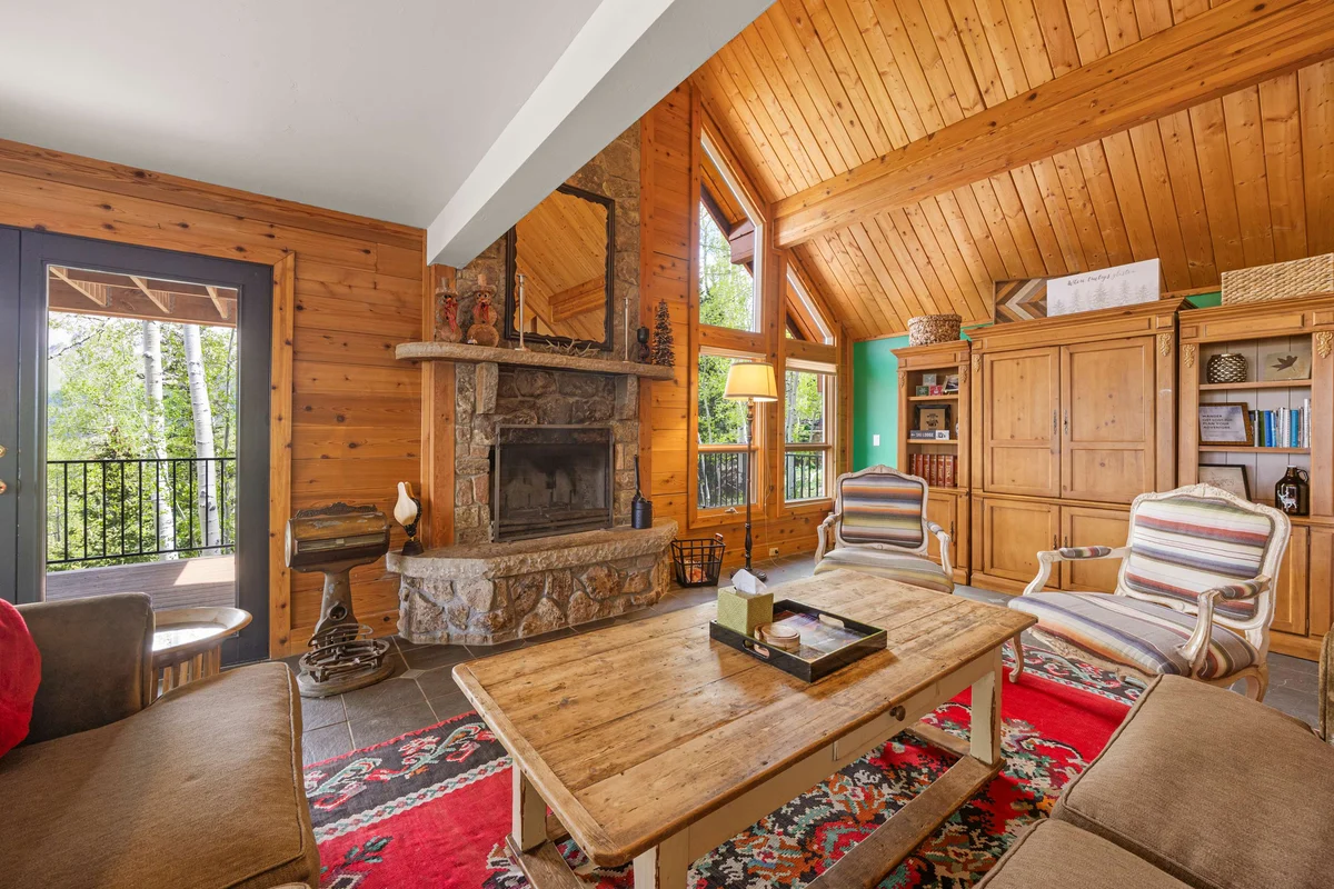 Wander Telluride Mountainview