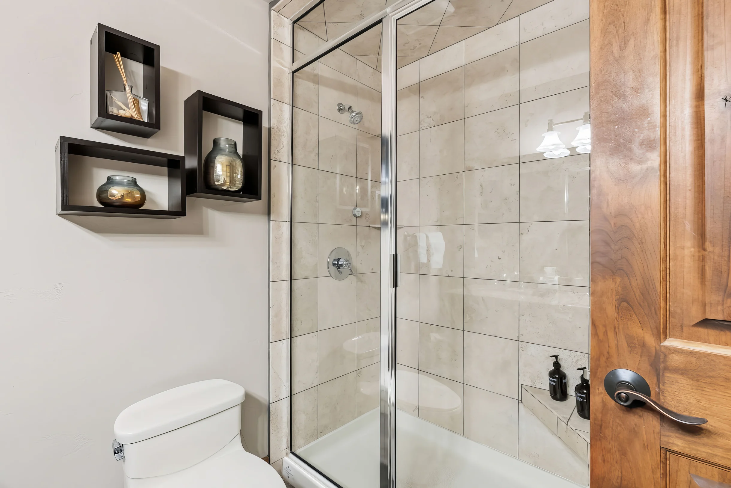 Wander Blue River Lodge #34