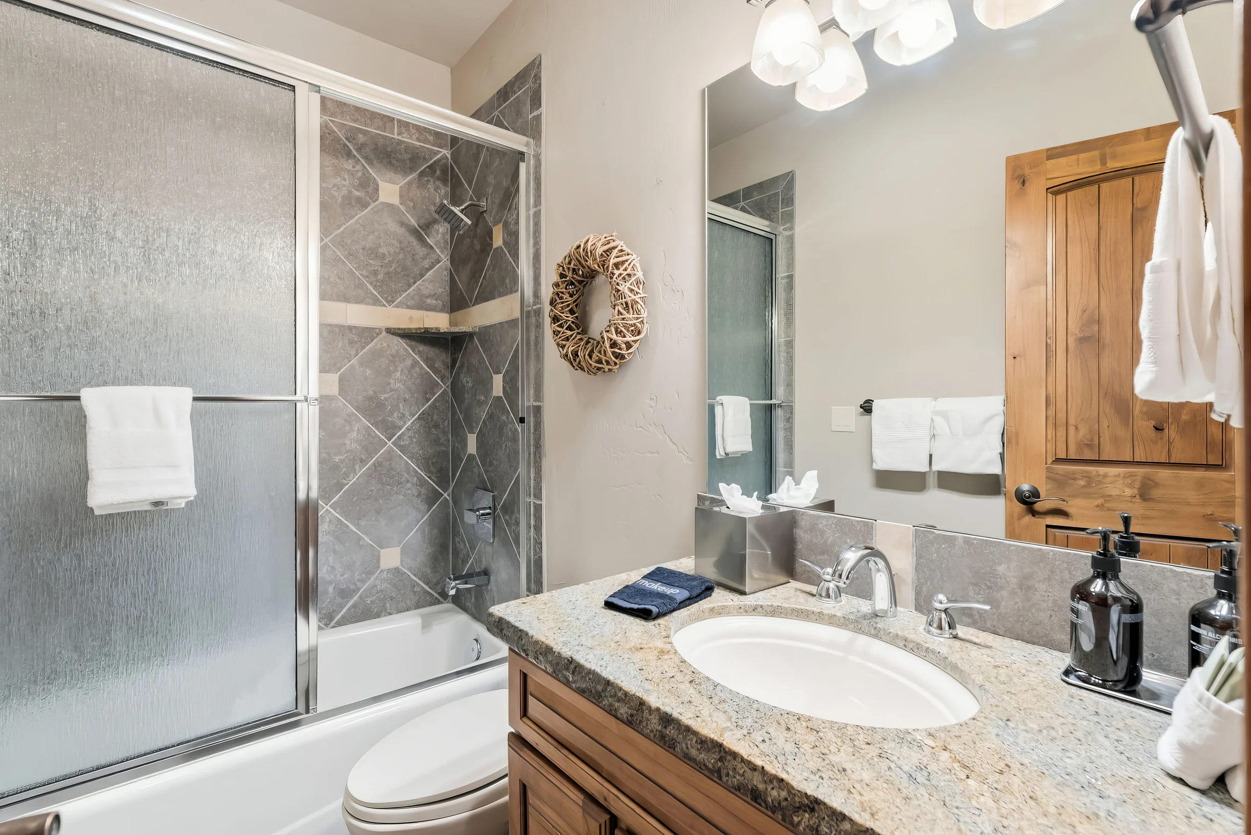 Wander Blue River Lodge #35