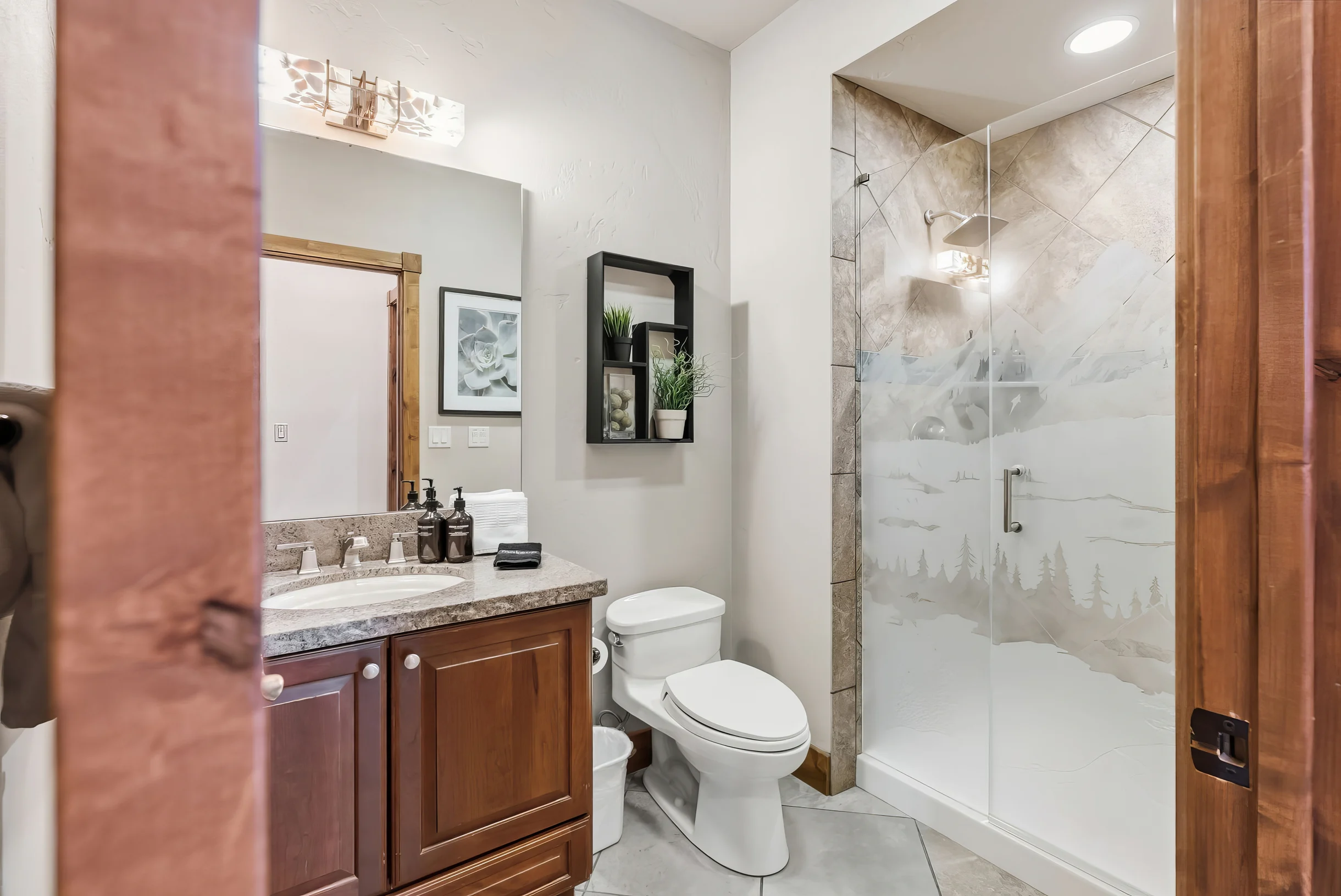 Wander Blue River Lodge #36