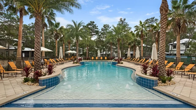 Wander Seacrest Charm #2