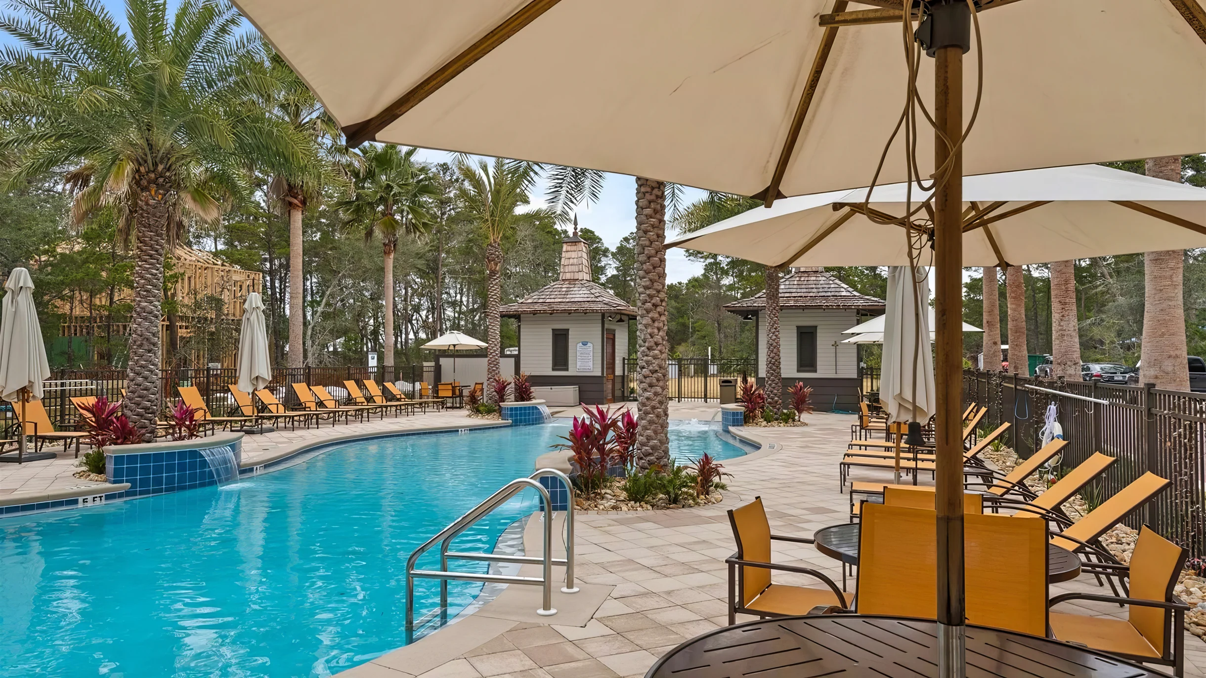 Wander Seacrest Charm #31