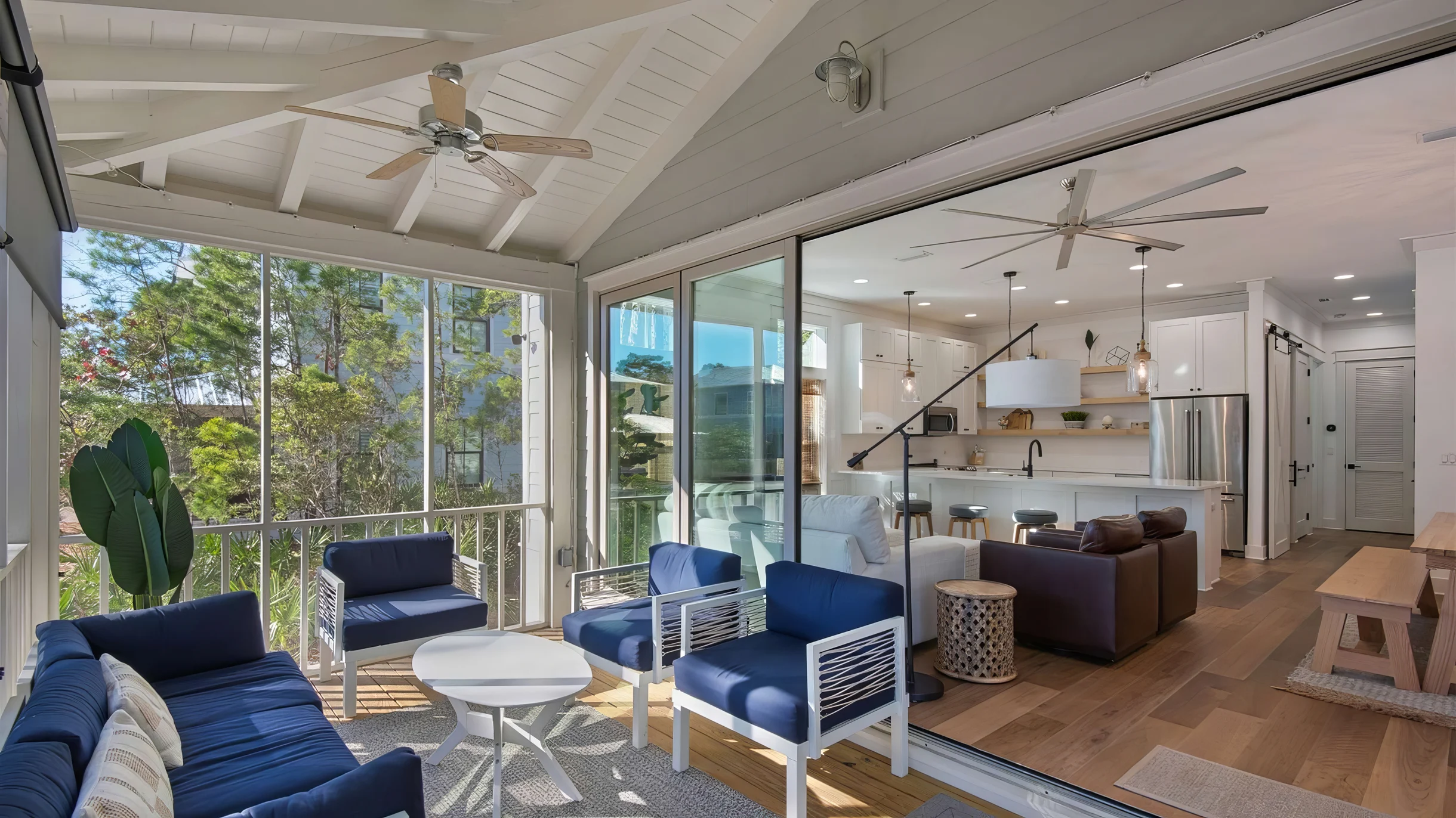 Wander Seacrest Charm #32