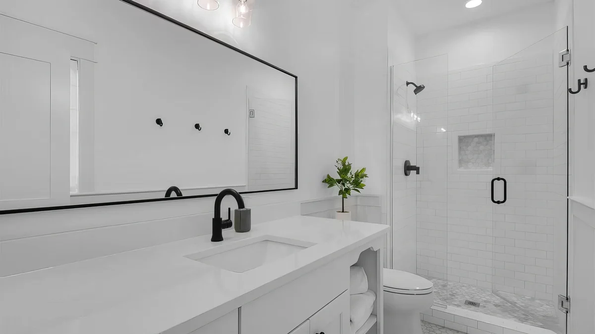 Wander Seacrest Charm #23