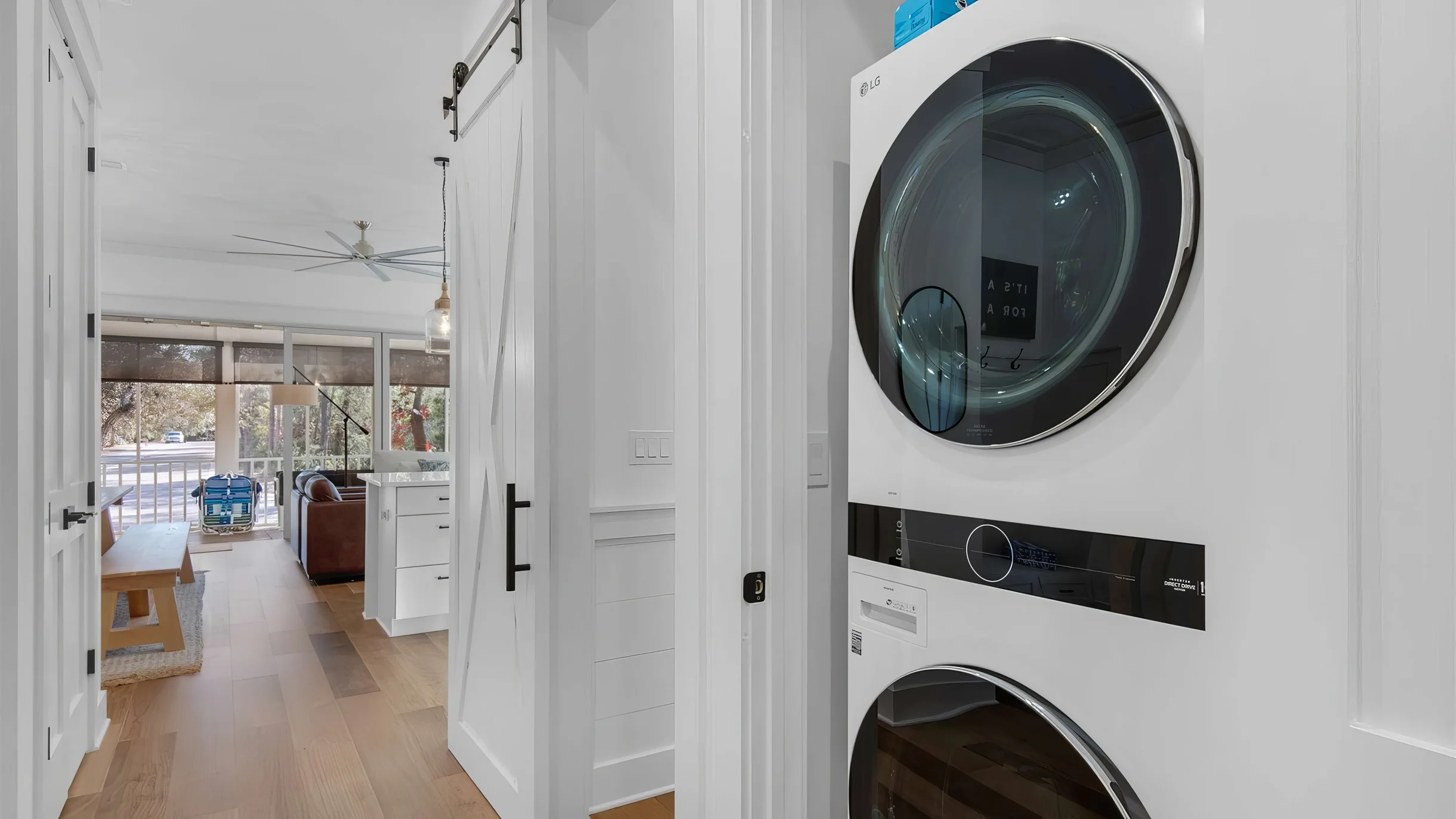 Wander Seacrest Charm #29