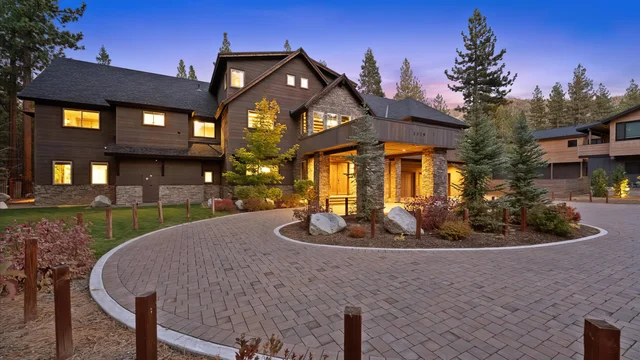 Wander South Lake Escape #5