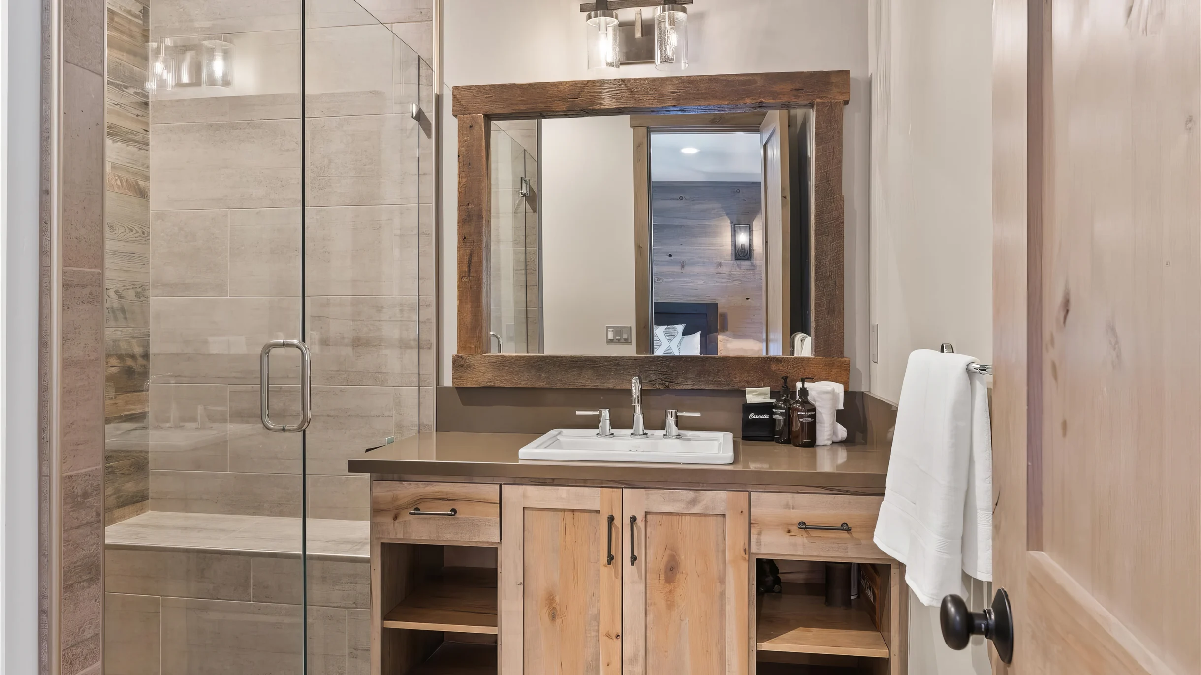 Wander South Lake Escape #19