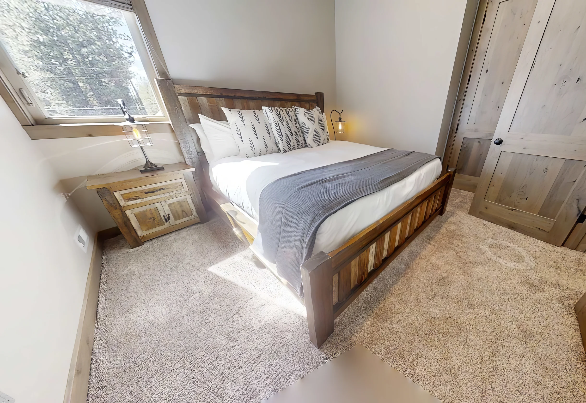 Wander South Lake Escape #33