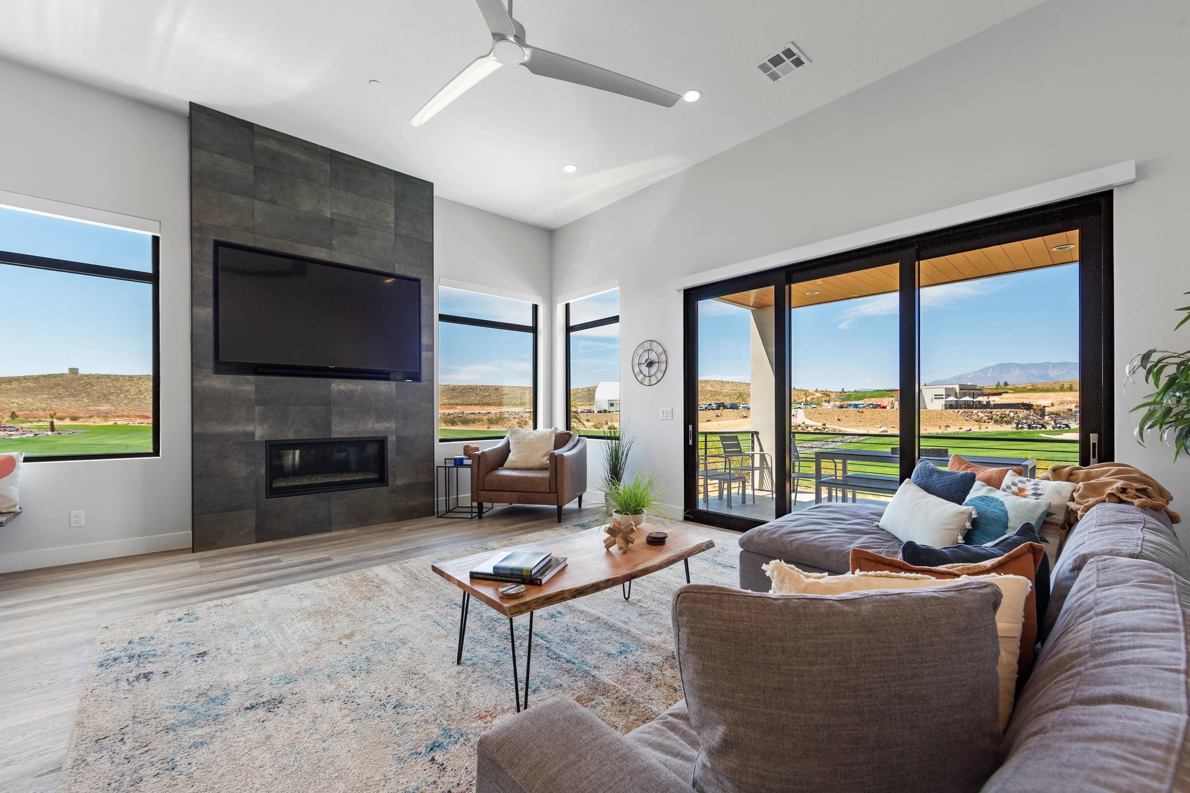 Wander Hurricane Red Rocks #3