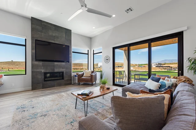 Wander Hurricane Red Rocks #3