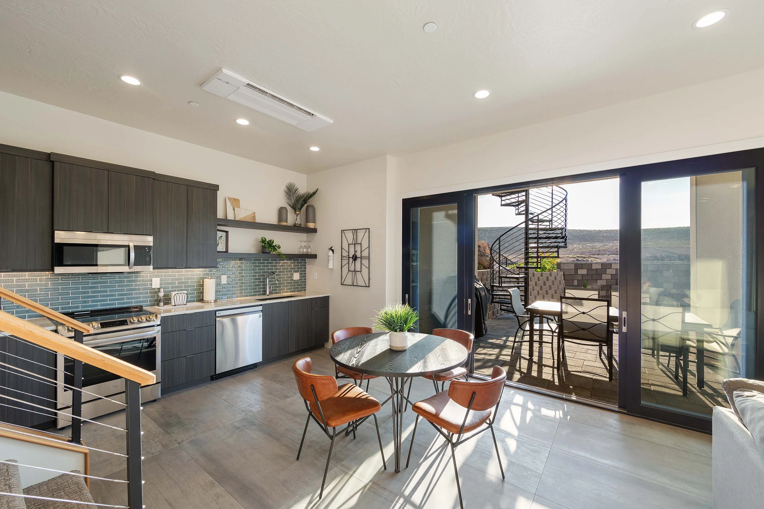 Wander Hurricane Moon #18