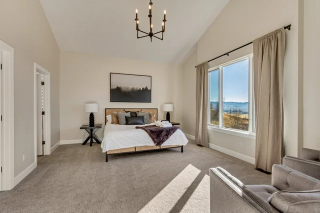 Bedroom 1 image 1