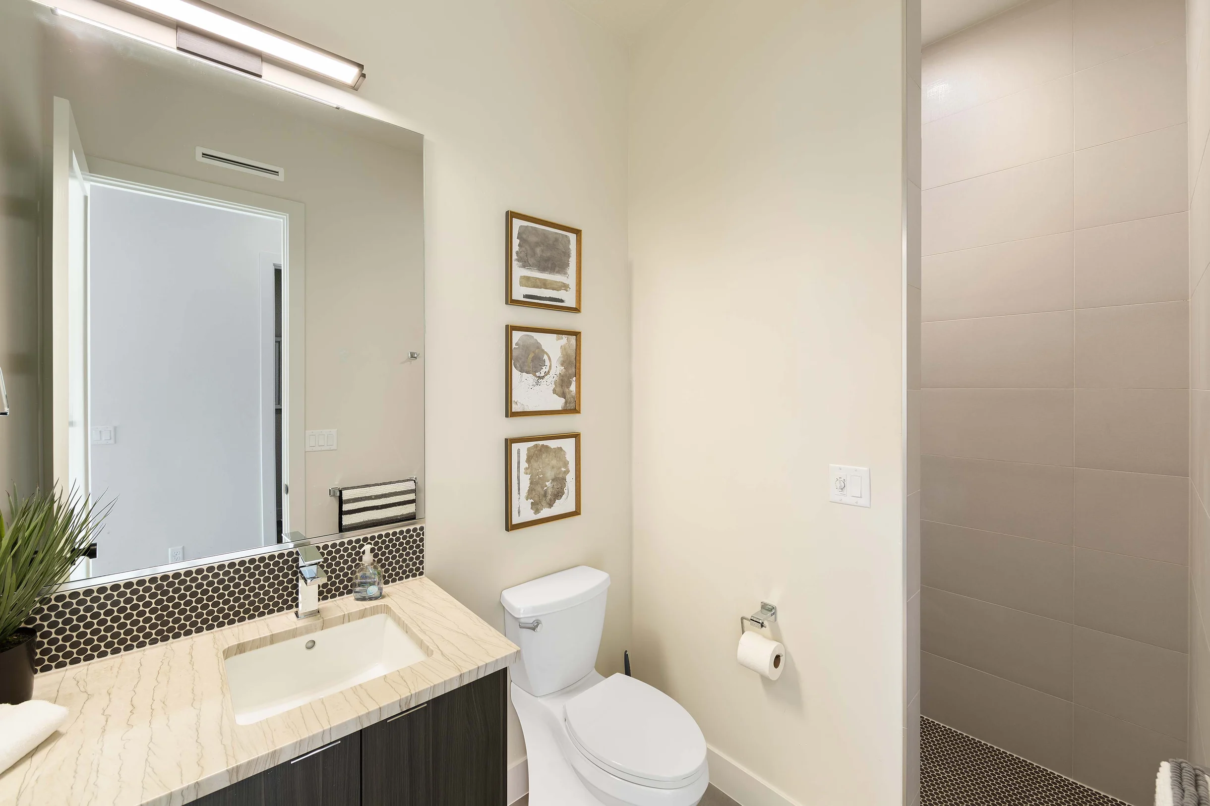 Wander Hurricane Moon #37