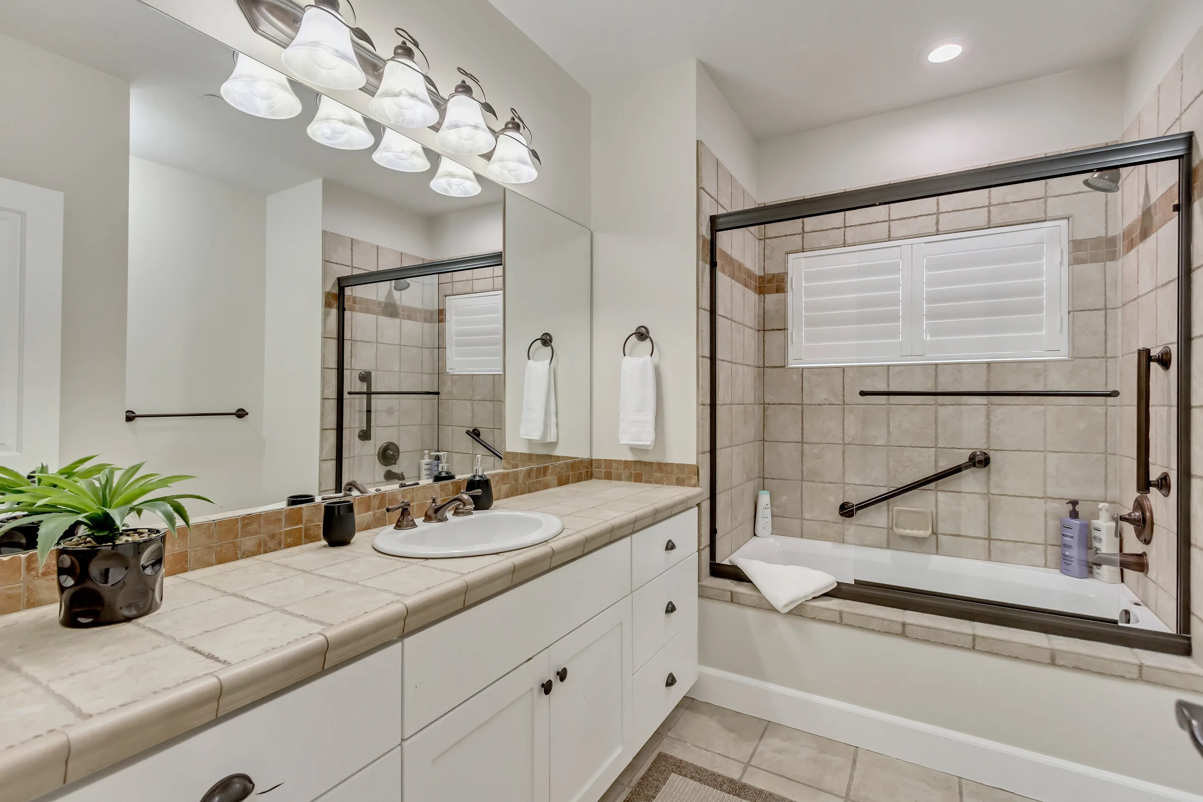 Wander Eden Pineview